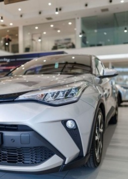 Toyota C-HR I Crossover Facelifting 1.8 Hybrid 122KM 2022 Toyota C-HR 1.8 Hybrid Style 1.8 Hybryda 122KM, zdjęcie 13