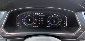 Volkswagen Tiguan II SUV Facelifting 2.0 TDI 150KM 2022 Volkswagen Tiguan 2,0 TDI 150kM Life 4Motion Salon Polska F.Vat 23 2.0, zdjęcie 7