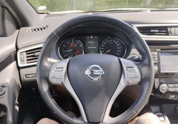 Nissan Qashqai II Crossover 1.2 DIG-T 115KM 2017 Nissan Qashqai 2017r, 1.2 Benzyna. PANORAMA.Kamera 360 Lekko uszkodzony ty, zdjęcie 12