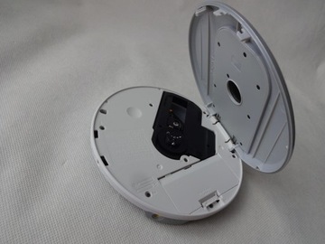 Дискман Sony D-NE240