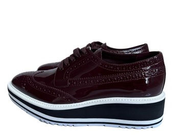 Бордовые лакированные лоферы PRADA, размер 36.