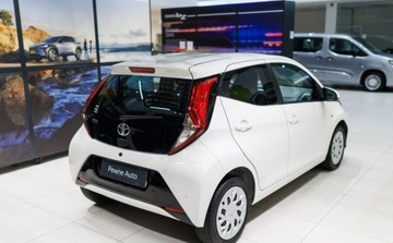 Toyota Aygo II Hatchback 3d Facelifting 1.0 VVT-i 72KM 2019 Toyota Aygo 1.0 VVT-i X-play Benzyna 72KM, zdjęcie 10