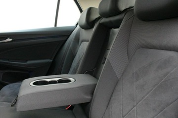 Volkswagen Golf VIII Hatchback 1.5 TSI EVO 130KM 2021 Volkswagen Golf STYLE 1.5 TSI 130KM Salon Polska GWARANCJA SelectCar+ FV23%, zdjęcie 14