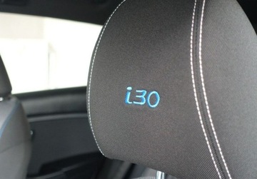 Hyundai i30 II Wagon Facelifting 1.6 CRDi 110KM 2016 Hyundai i30 1.6 CRDi 110KM/Podgrz.fotele/ Tylne, zdjęcie 14