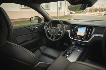 Volvo S60 III Sedan 2.0 T5 250KM 2019 R-DESIGN Z PAKIETEM HEICO__ 250KM __MEGA WYPOSAŻENIE, zdjęcie 28