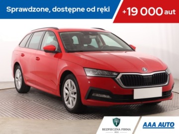 Skoda Octavia IV Scout 1.5 TSI ACT 150KM 2021 Skoda Octavia 1.5 TSI, Salon Polska