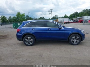Mercedes GLC C253 2019 Mercedes-Benz GLC 2019 Mercedes-Benz GLC GLC 300 4MATIC SUV 2.0 Benzyna, zdjęcie 11