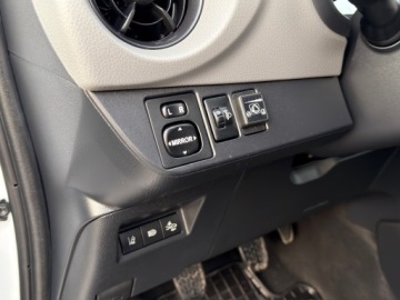 Toyota Yaris III Hatchback 5d Facelifting 2017 1.0 VVT-i 72KM 2020 TOYOTA YARIS 1.0 Life KRAJOWA BEZWYPADKOWA I WŁAŚCICIEL, zdjęcie 13