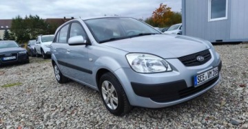 Kia Rio II Sedan 1.4 i 16V 97KM 2009 Kia Rio Kia Rio 1.4 Benzyna 97KM, zdjęcie 4