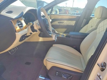 Bentley Bentayga 2021 Bentley Bentayga 2021 4.0 Benzyna 542KM, zdjęcie 7