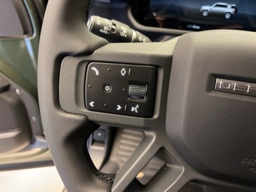 Land Rover Defender IV (L663) Hard Top 90 3.0D R6 250KM 2025 Defender 110 D250 X-Dynamic SE 3.0 (250KM) 2025, zdjęcie 5
