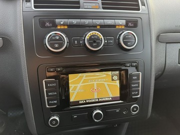 Volkswagen Touran II 1.6 TDI 105KM 2014 Volkswagen Touran 1.6TDI 2014 Wersja CUP Opłacony, zdjęcie 11