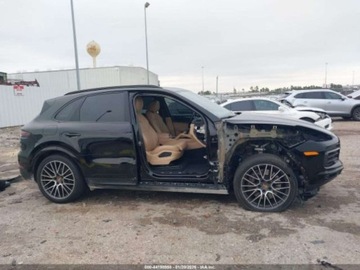 Porsche Cayenne III 2022 Porsche Cayenne Platinum Edition 2022 3.0 Benzyna 335KM, zdjęcie 6