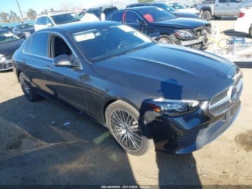 Mercedes Klasa C W206 2024 Mercedes-Benz Klasa C C 300 SEDAN, 2023r., 2.0L 2.0 Hybryda 255KM, zdjęcie 1