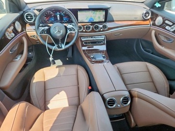 Mercedes Klasa E W214 2023 Mercedes-Benz Klasa E 2023 Mercedes-Benz E 350 4MATIC 2.0 Benzyna 255KM, zdjęcie 8