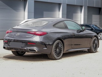 Mercedes CLE Coupe 2.0 200 204KM 2025 MERCEDES-BENZ CLE 200 4-Matic AMG Line 2.0 (204KM) 2025, zdjęcie 4