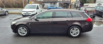 Opel Insignia I Sports Tourer 1.8 Twinport ECOTEC 140KM 2011 Opel Insignia Dobrze wyposazona , historia serwisowa , 1.8 Benzyna 140KM, zdjęcie 7