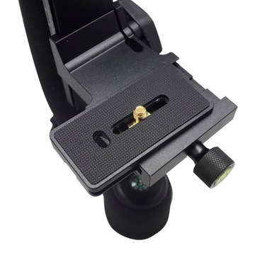 Прочная QR-плата с карданной головкой