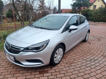 Opel Astra J Sedan 1.6 CDTI ecoFLEX 110KM 2019 Opel Astra 2019r., 1.6L CDTI 110 KM, 1.6 Diesel 110KM