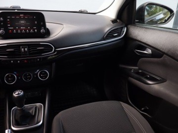 Fiat Tipo II Hatchback Facelifting 1.0 T3 Turbo 100KM 2022 Fiat Tipo 1.0 FireFly, Salon Polska, Serwis ASO, zdjęcie 7