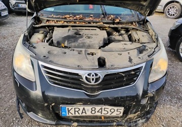 Toyota Avensis III Wagon 2.0 D-4D 126KM 2011 Toyota Avensis I rej 2012r, 2.0 Diesel. Lekko przetarty prawy bok. Jezdzi., zdjęcie 4