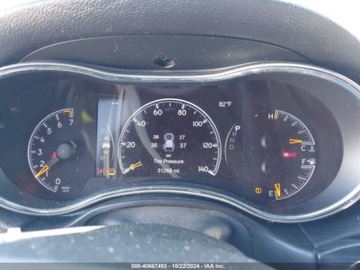 Jeep Grand Cherokee IV 2019 Jeep Grand Cherokee 2019r., ALTITUDE, od ubezpieczalni 3.6 Benzyna 295KM, zdjęcie 10