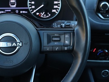 Nissan Qashqai III Crossover 1.3 DIG-T MHEV 140KM 2022 Nissan Qashqai 1.3 DIG-T MHEV, Serwis ASO, Klima, zdjęcie 22