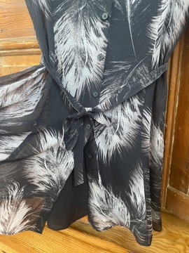 AllSaints czarna zwiewna sukienka wzory print kopertowa