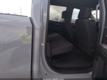 Chevrolet Silverado II 2024 Chevrolet Silverado 1500 Short Bed Lt Trail Boss 2024 2.7 Benzyna 310KM, zdjęcie 12