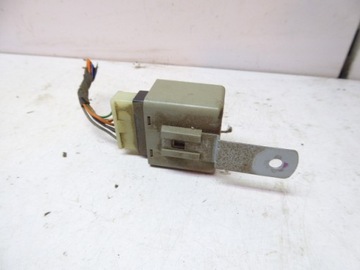 ACCENT II LC 01-03 RELÉ STĚRAČE ZADNÍ 1.3 12V G4EA