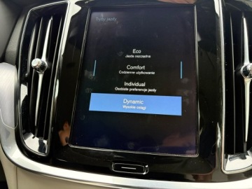 Volvo V60 II  Kombi 2.0 D3 150KM 2020 Volvo V60 2.0 D3 150 KM Skóry Kamera Hak FV23%, zdjęcie 19