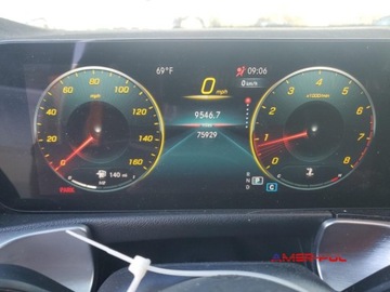 Mercedes GLB 2022 Mercedes-Benz GLB 2022 r., 2,0L GLB 250 2.0 Benzyna 221KM, zdjęcie 6