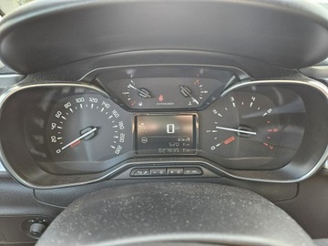 Citroen C3 III Hatchback 1.2 PureTech 110KM 2018 Citroen C3 1,2benzyna 110KM nawigacja salon polska, zdjęcie 12