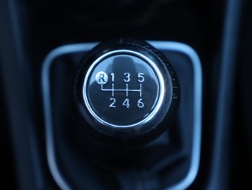 Toyota Auris II Hatchback 5d Facelifting 1.6 Valvematic 132KM 2018 Toyota Auris 1.6 Valvematic, Salon Polska, zdjęcie 15