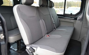 Opel Vivaro A Combi L1 2.0 CDTI 115KM 2011 Opel Vivaro Bezwypadkowe - Niski przebieg - Bez korozji - Oplacony 2.0, zdjęcie 7