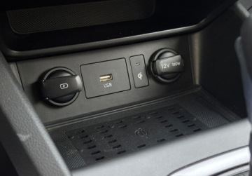 Hyundai Kona I Crossover Facelifting 1.6 T-GDI 198KM 2021 Hyundai Kona 1.6 T-GDI 198KM 7DCT AWD Premium Pakiet Leather LED SalonPL S, zdjęcie 14