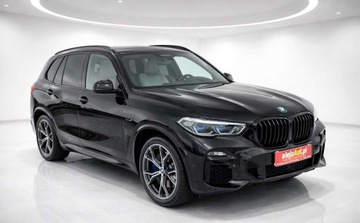 BMW X5 G05 SUV Plug-In Facelifting 3.0 50e 490KM 2023 BMW X5 4x4 X5 3.0 HYB Plug-In 490 KM Bezwypadkowy 2023r Warszawa 3.0