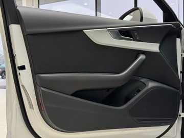 Audi A4 B9 Limousine Facelifting 2.0 35 TFSI 150KM 2023 Audi A4 Limousine 35 TFSI S Line S Tronic / Ambien, zdjęcie 10