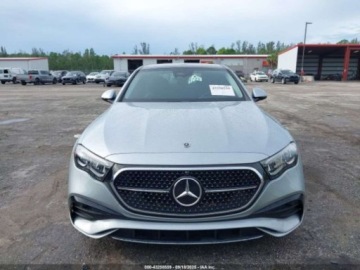 Mercedes Klasa E W214 2024 Mercedes-Benz Klasa E 350 2024 2.0l 2.0 Benzyna 255KM, zdjęcie 8