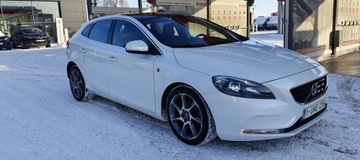 Volvo V40 II Hatchback 1.6 D2 115KM 2014 Volvo V40 1,6Hdi 115 KM Ocean Race Panorama, zdjęcie 1