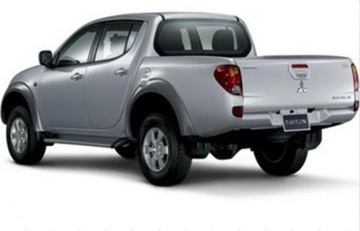 ЗАДНЕЕ ОКНО MITSUBISHI L200 B