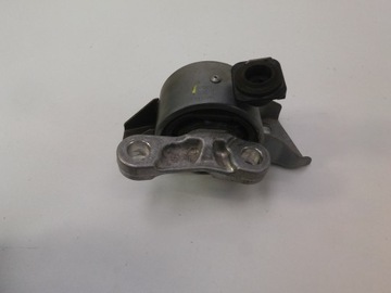 CORSA E 16 1.4I UCHYCENÍ ULOŽENÍ MOTORU 13427216 P
