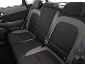 Hyundai Kona I Crossover 1.6 T-GDI 177KM 2020 Hyundai Kona 1.6 TGDI Iron Man Edition, zdjęcie 16