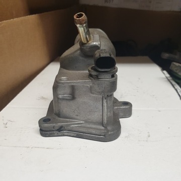 MERCEDES SPRINTER POUZDRO TERMOSTATU 6112030275