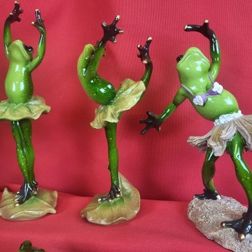 ФИГУРКА БАЛЕТНОГО ПЛАТЬЯ ЛЯГУШКА, 3 УЗОРА