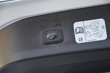 Ford Kuga II SUV Facelifting 1.5 EcoBoost 120KM 2019 MEGA ST-LINE 1.5i SERWIS BI-XENON SKÓRA+ALCANT. NAVI KAMERA BLISS AS.PASA, zdjęcie 9