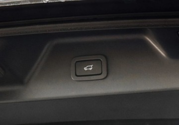 Land Rover Range Rover IV SUV LWB 5.0 V8 S/C 510KM 2016 Land Rover Range Rover Kamera 360 V8 510KM Reflektory ksenonowe Head-U, zdjęcie 12