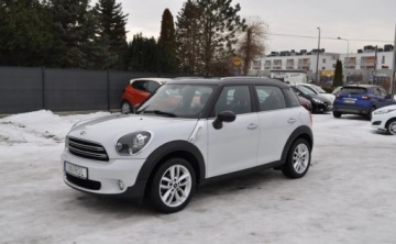 Mini Countryman F60 2016 MINI Countryman Nawigacja Skora Xenon Benzyna Nawigacja 1.6 Benzyna 122KM