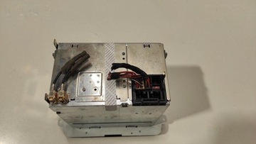 1K0035186L RÁDIO Z NAVIGACE 2.0 FSI 110 2006 VW PASSAT B6 (3C2)