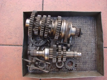 HONDA CB 750 SEVEN FIFTY SKRZYNIA BIEGÓW